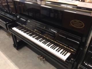 厚木楽器の中古ピアノ写真